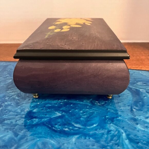 Italian Inlaid Flower Music Jewelry Box with Lock and Key - Picture 7 of 12